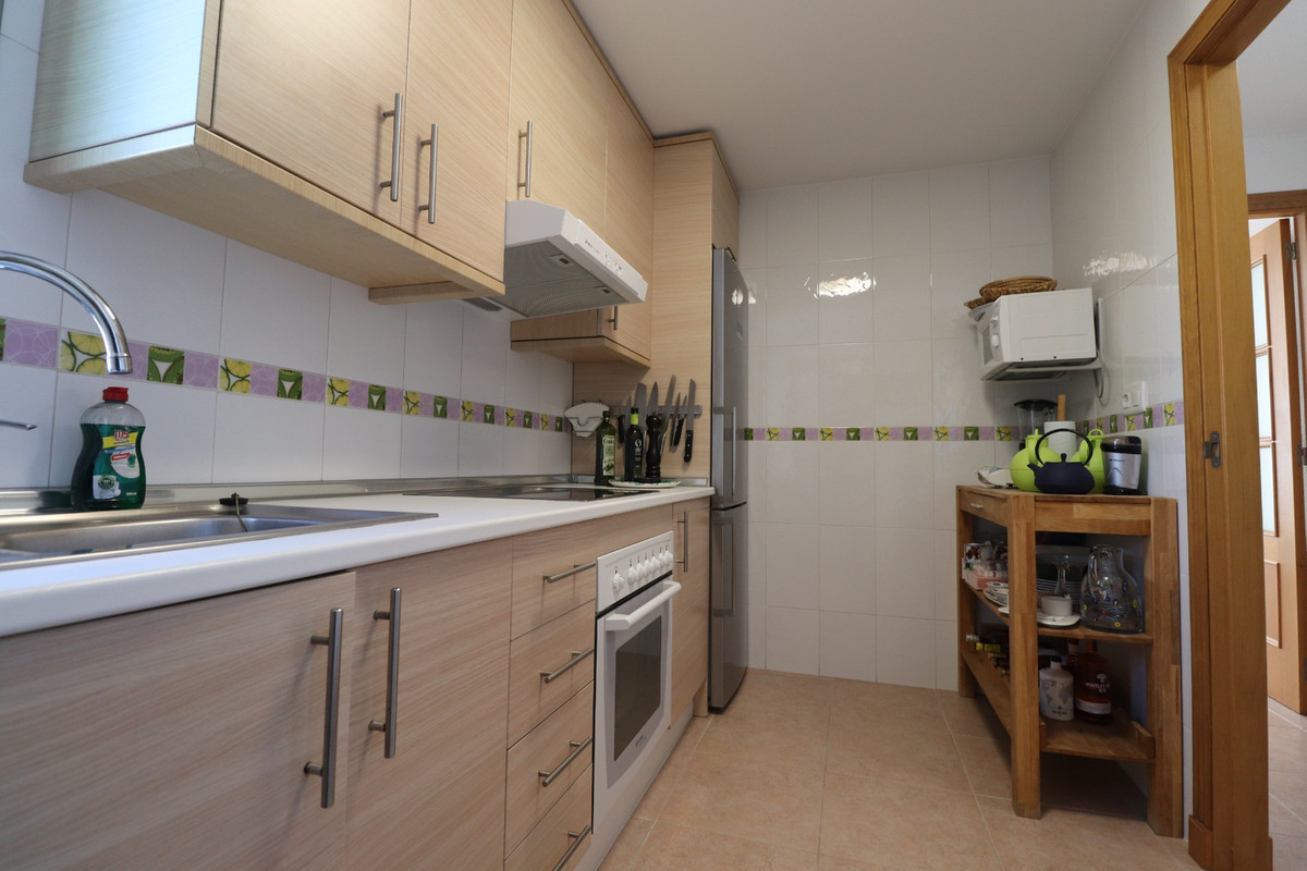 3 Bed Apartment for sale in Guardamar Del Segura Costa Blanca, Alicante, Spain