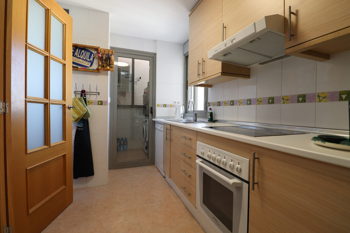 3 Bed Apartment for sale in Guardamar Del Segura Costa Blanca, Alicante, Spain