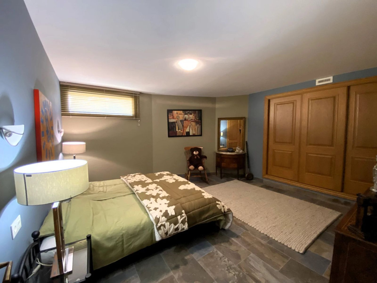 5 Bed Townhouse for sale in Busot Costa Blanca, Alicante, Spain