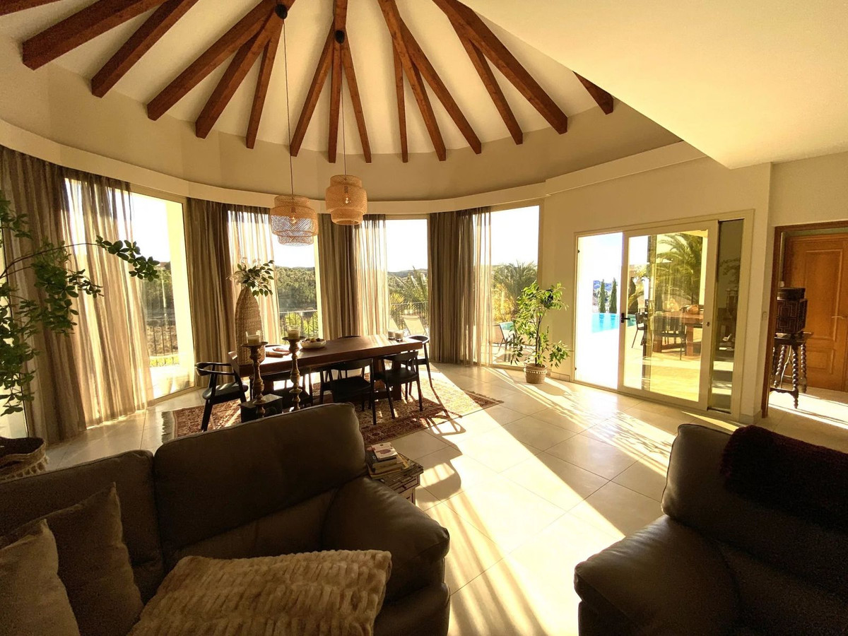 5 Bed Townhouse for sale in Busot Costa Blanca, Alicante, Spain