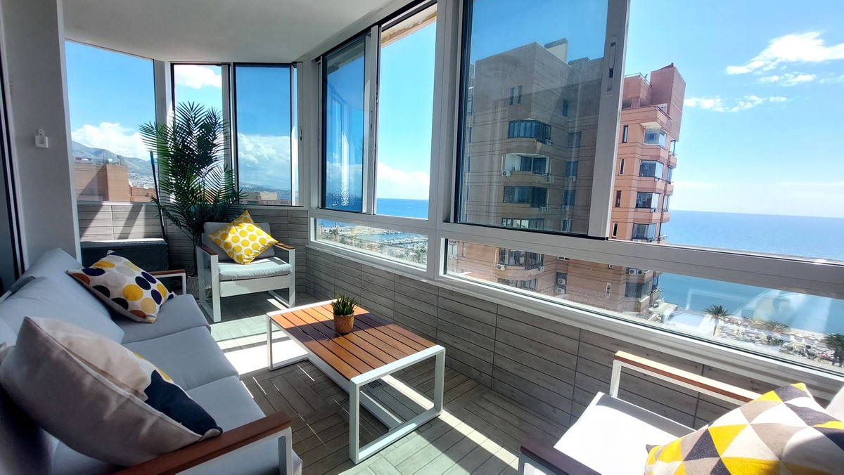 Se vende Apartamento Planta Media de 2 dormitorios en Costa Del Sol, Málaga, España