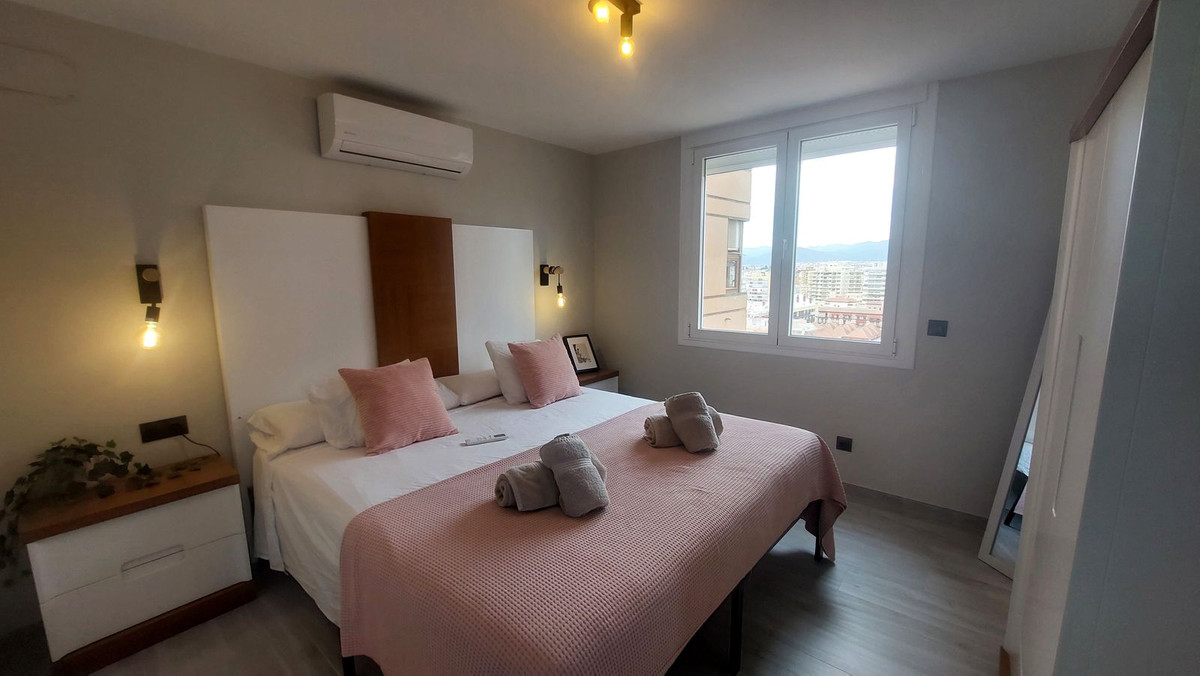 Se vende Apartamento Planta Media de 2 dormitorios en Costa Del Sol, Málaga, España