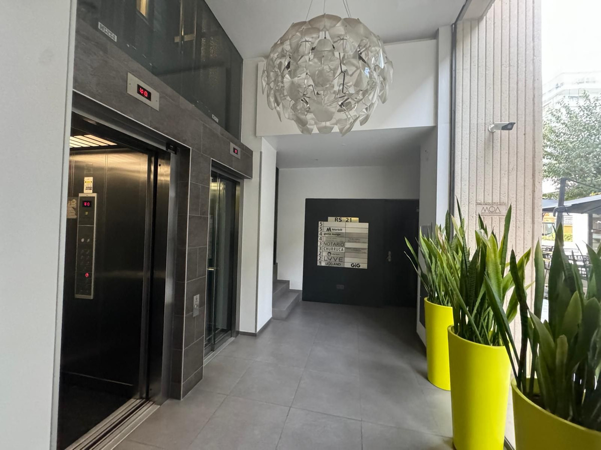 Commercial unit for sale in Marbella Costa Del Sol, Málaga, Spain