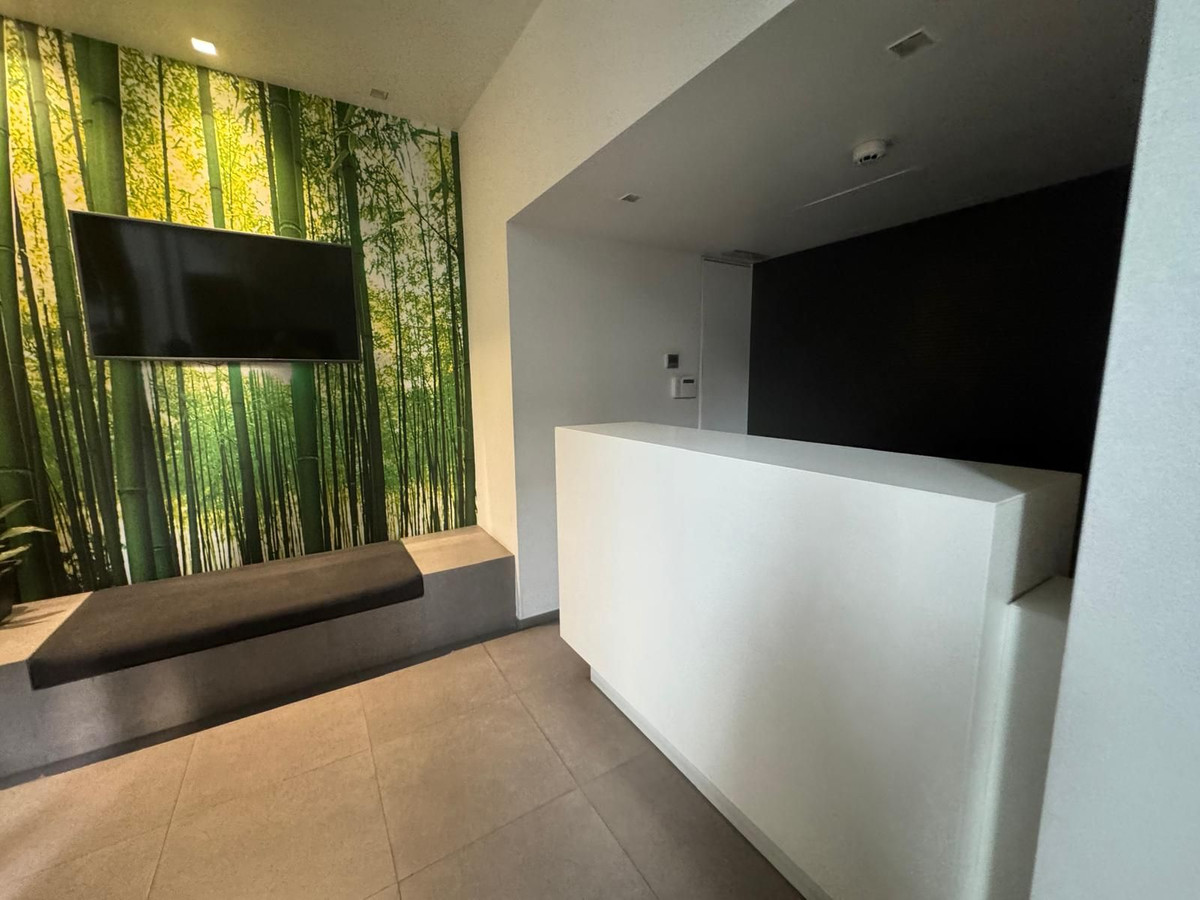 Commercial unit for sale in Marbella Costa Del Sol, Málaga, Spain