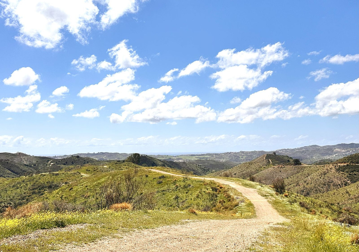 Se vende Terreno Rustico  en Costa Del Sol, Málaga, España