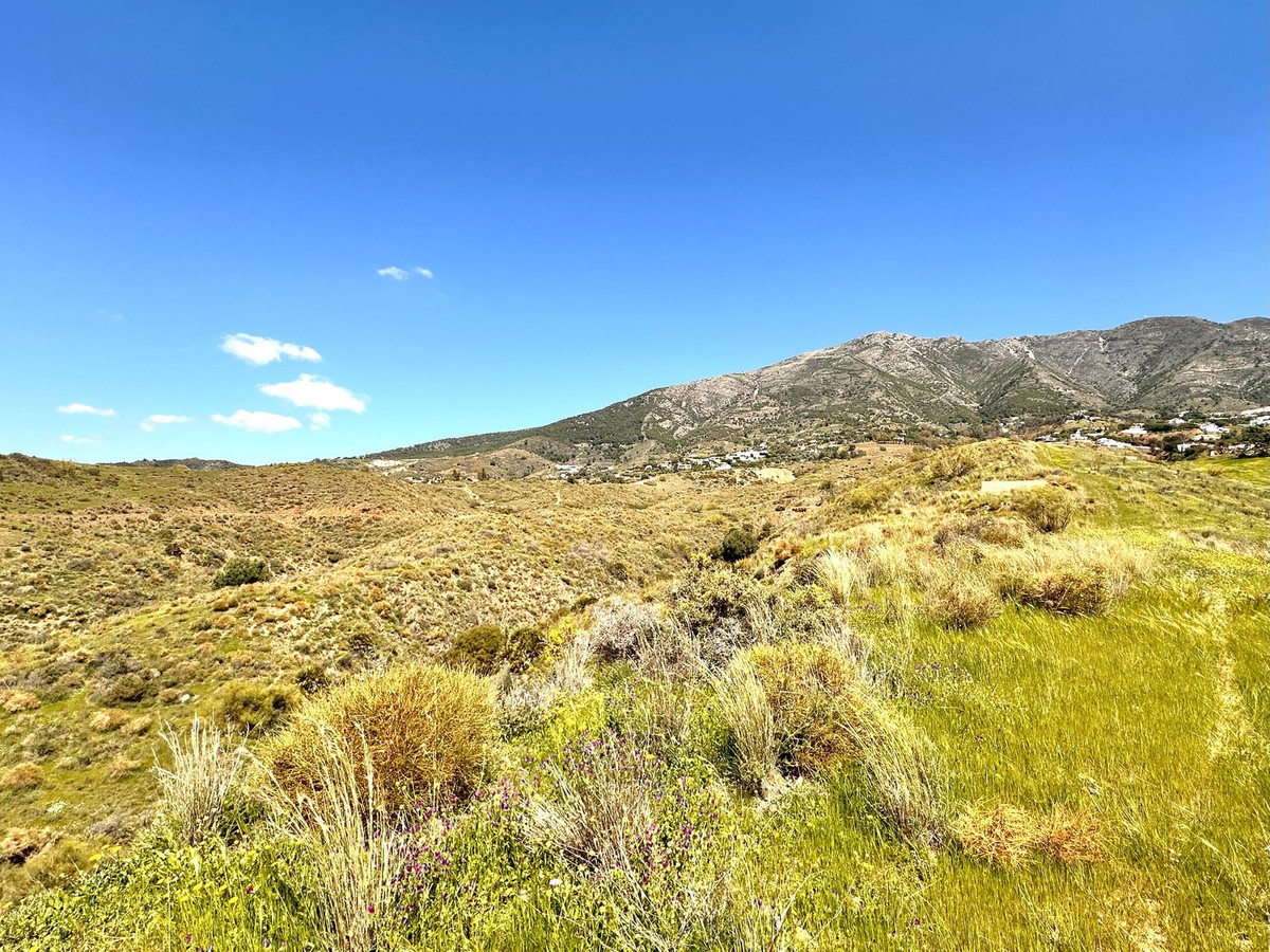 Se vende Terreno Rustico  en Costa Del Sol, Málaga, España