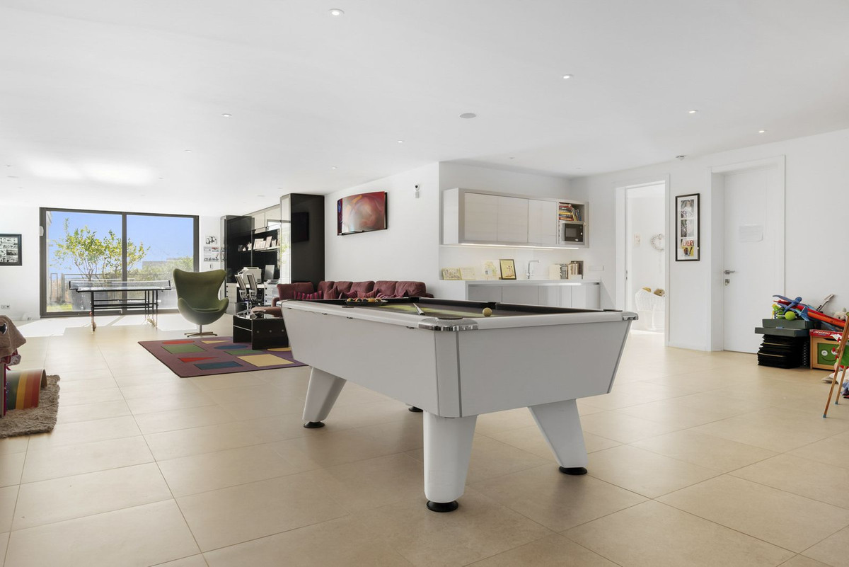 Se vende Villa - Chalet de 7 dormitorios en Costa Del Sol, Málaga, España