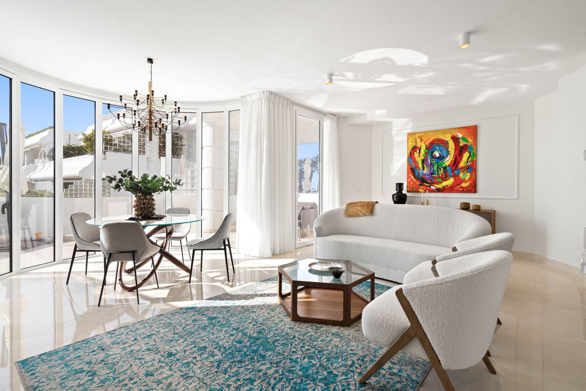 2 Bed Apartment for sale in New Golden Mile Costa Del Sol, Málaga, Spain