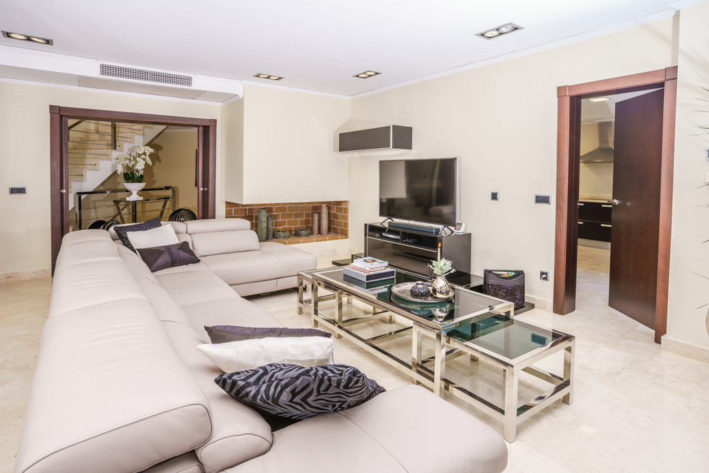 4 Bed Townhouse for sale in Javea Costa Blanca, Alicante, Spain