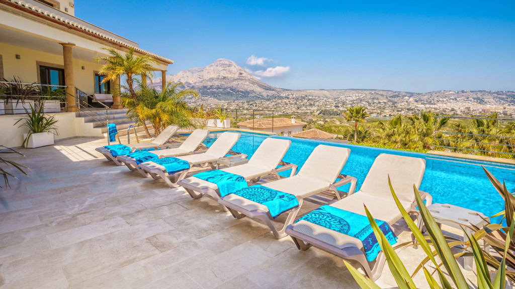 4 Bed Townhouse for sale in Javea Costa Blanca, Alicante, Spain