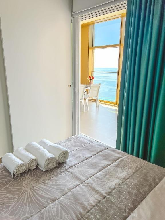 Se vende Apartamento Planta Media de 2 dormitorios en Costa Blanca, Alicante, España