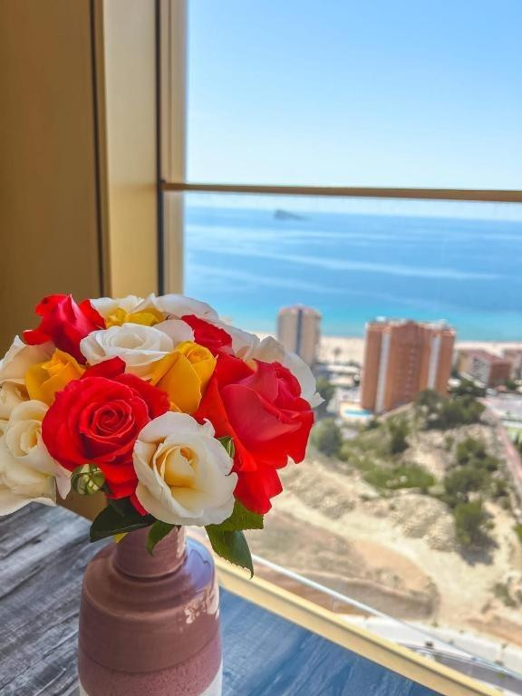 Se vende Apartamento Planta Media de 2 dormitorios en Costa Blanca, Alicante, España