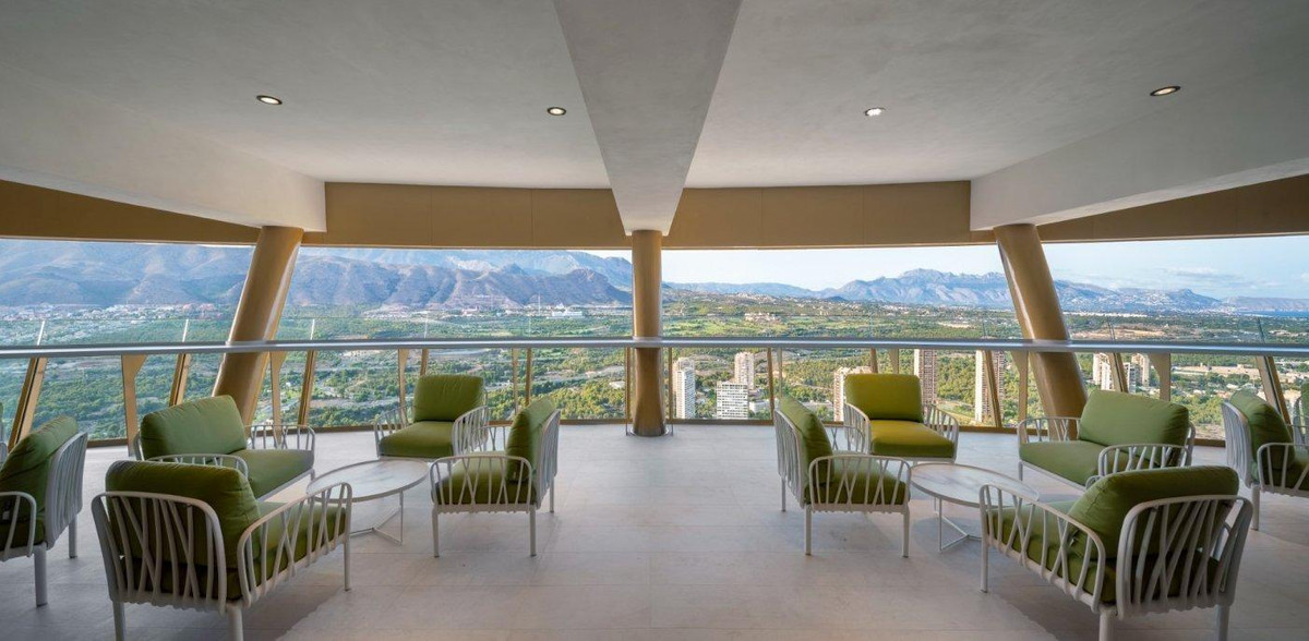 Se vende Apartamento Planta Media de 2 dormitorios en Costa Blanca, Alicante, España