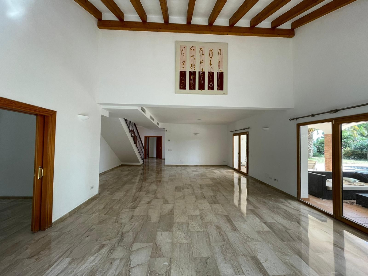 Se vende Villa - Chalet de 5 dormitorios en Costa Del Sol, Málaga, España