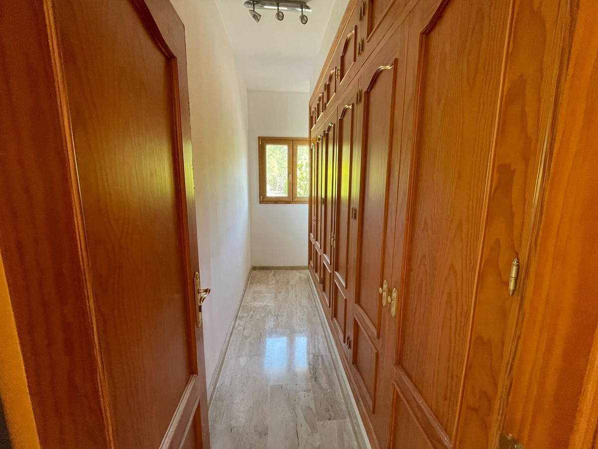Se vende Villa - Chalet de 5 dormitorios en Costa Del Sol, Málaga, España
