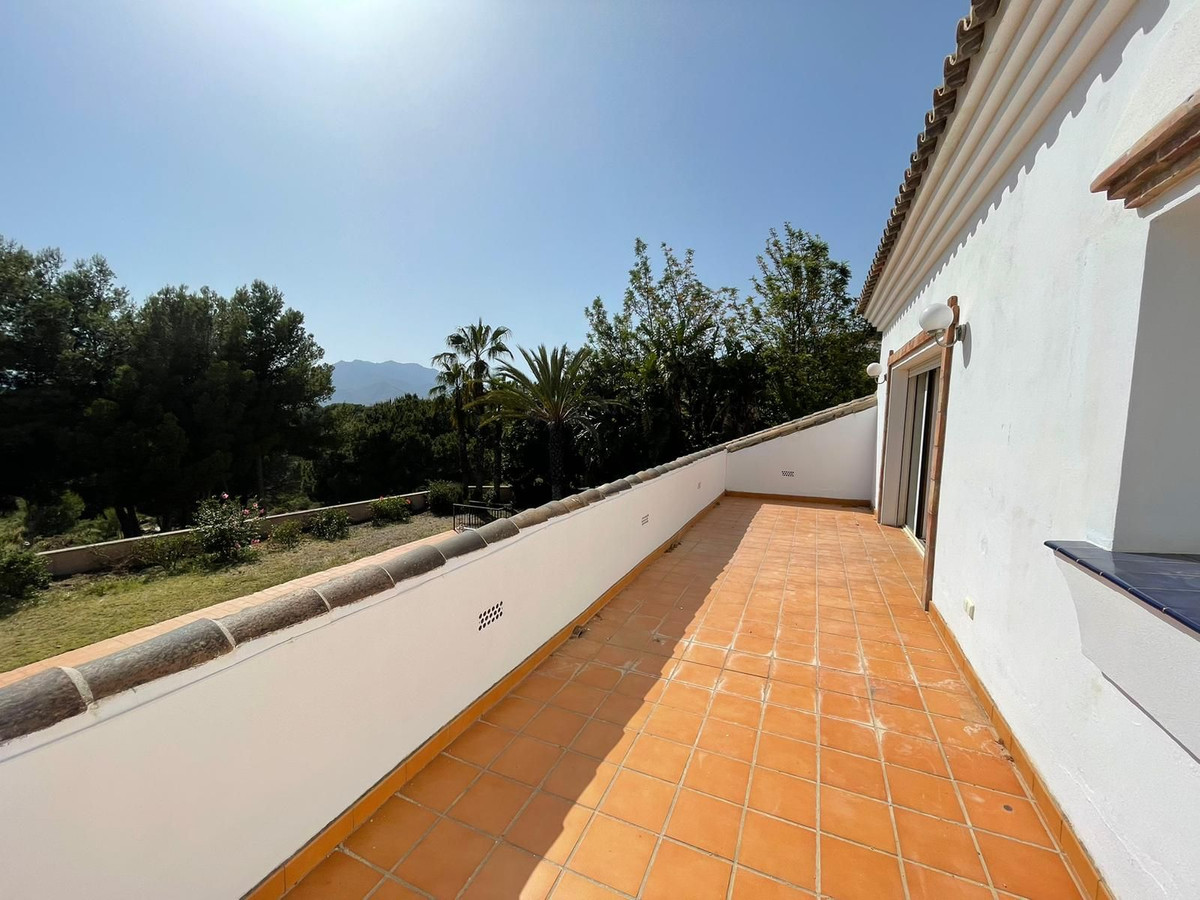 Se vende Villa - Chalet de 5 dormitorios en Costa Del Sol, Málaga, España