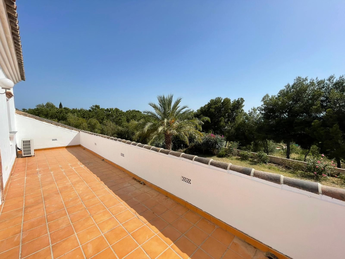 Se vende Villa - Chalet de 5 dormitorios en Costa Del Sol, Málaga, España