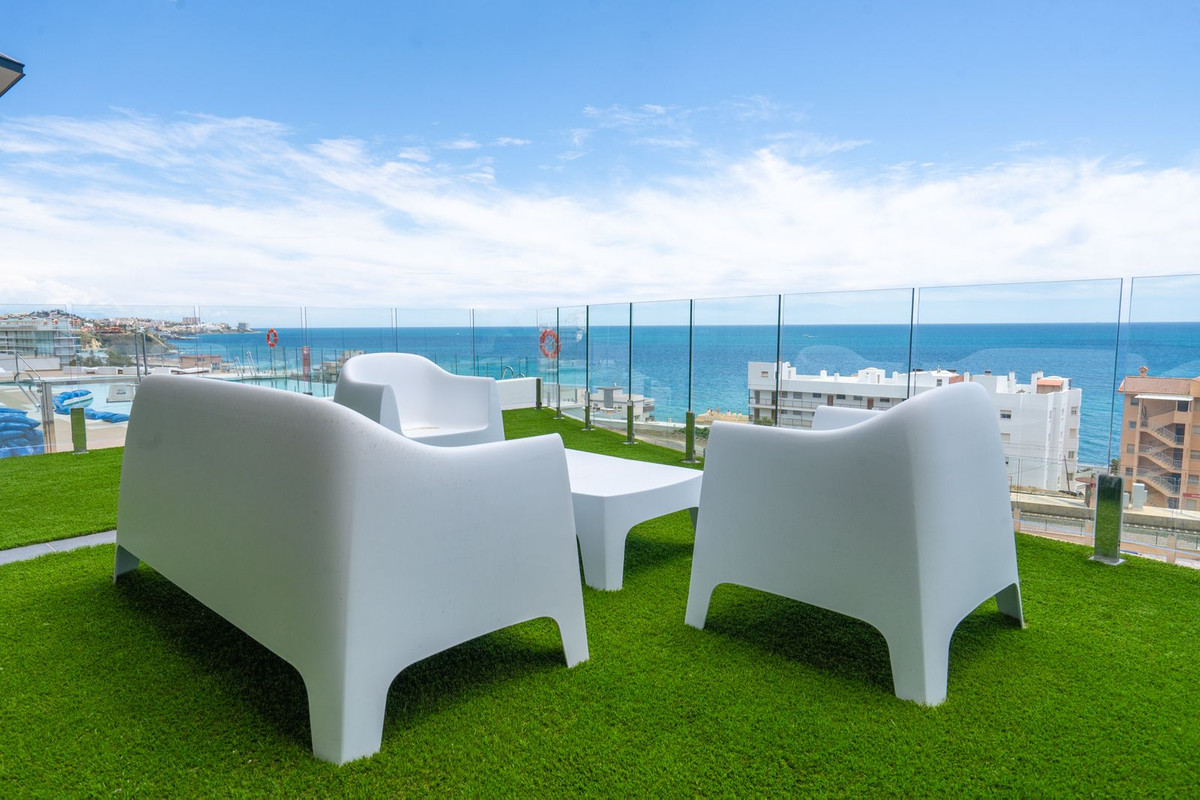 3 Bed Apartment for sale in Fuengirola Costa Del Sol, Málaga, Spain