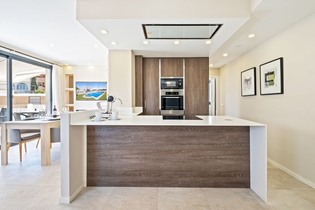 5 Bed Townhouse for sale in El Faro Costa Del Sol, Málaga, Spain
