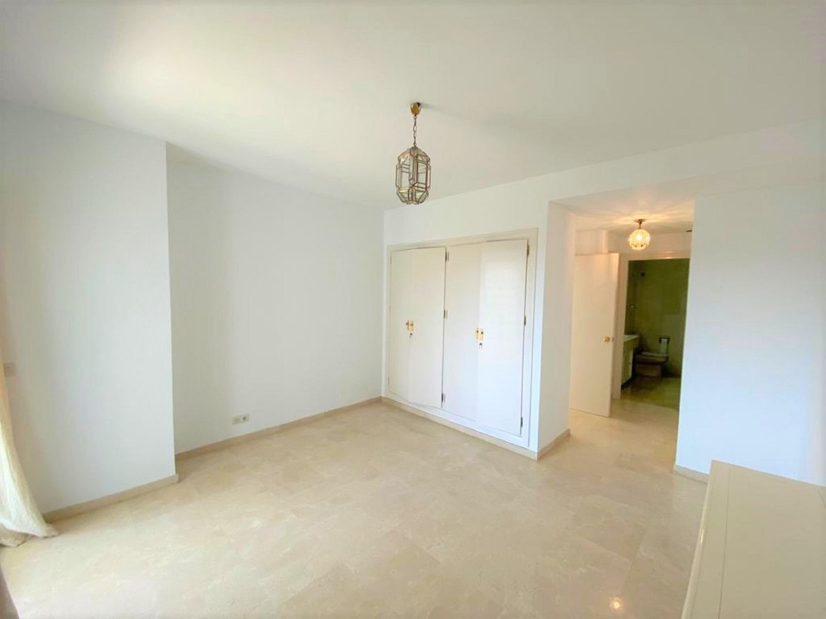 3 Bed Apartment for sale in Guadalmina Alta Costa Del Sol, Málaga, Spain
