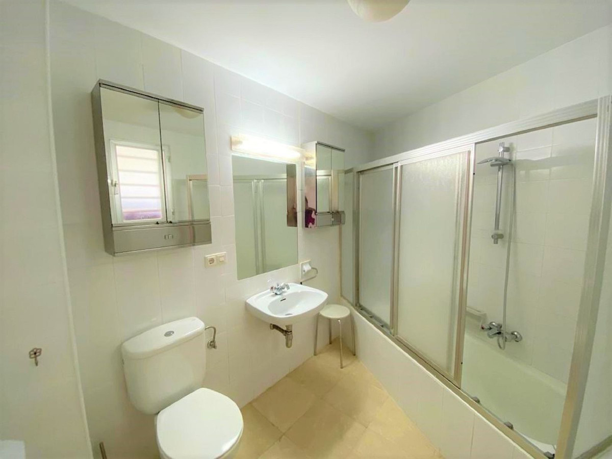 3 Bed Apartment for sale in Guadalmina Alta Costa Del Sol, Málaga, Spain