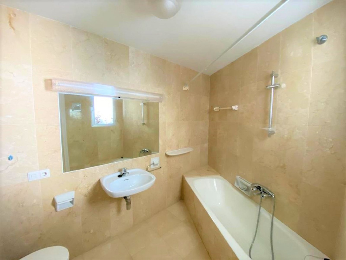 3 Bed Apartment for sale in Guadalmina Alta Costa Del Sol, Málaga, Spain