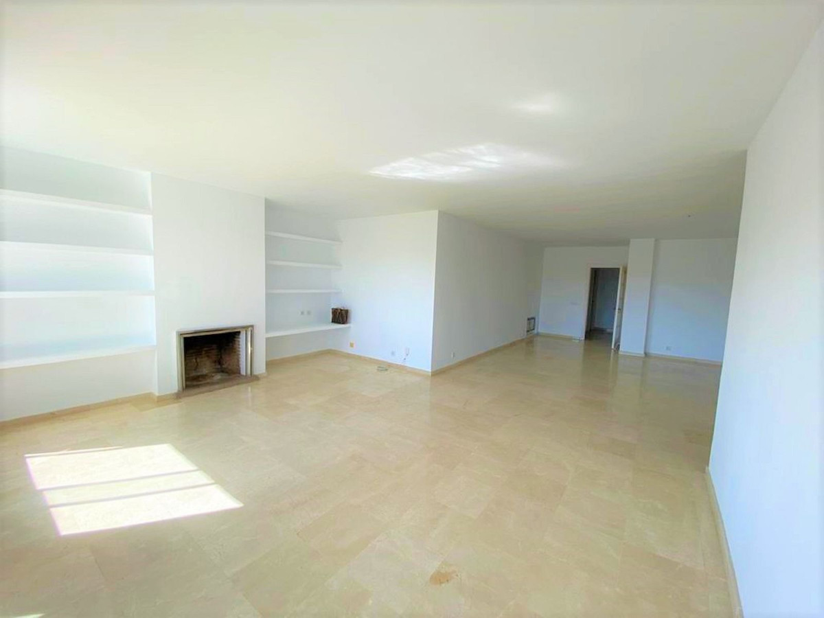 3 Bed Apartment for sale in Guadalmina Alta Costa Del Sol, Málaga, Spain