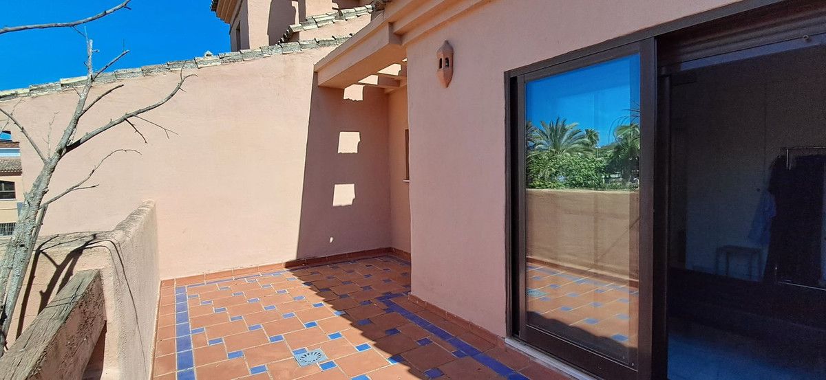 3 Bed Apartment for sale in New Golden Mile Costa Del Sol, Málaga, Spain