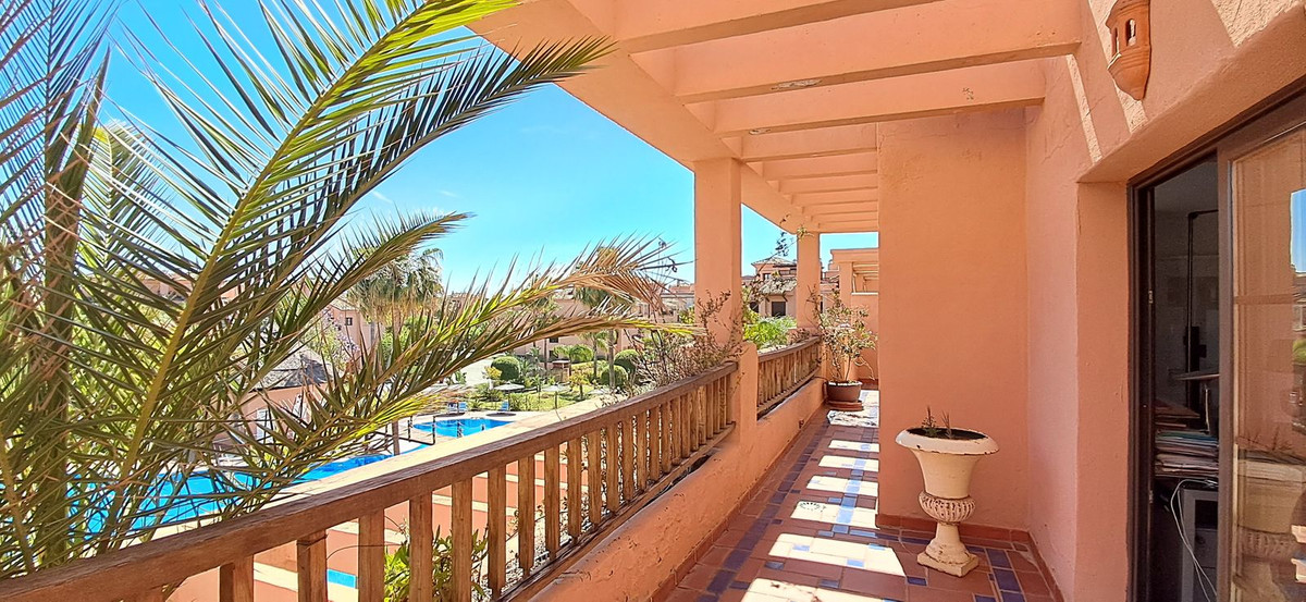 3 Bed Apartment for sale in New Golden Mile Costa Del Sol, Málaga, Spain