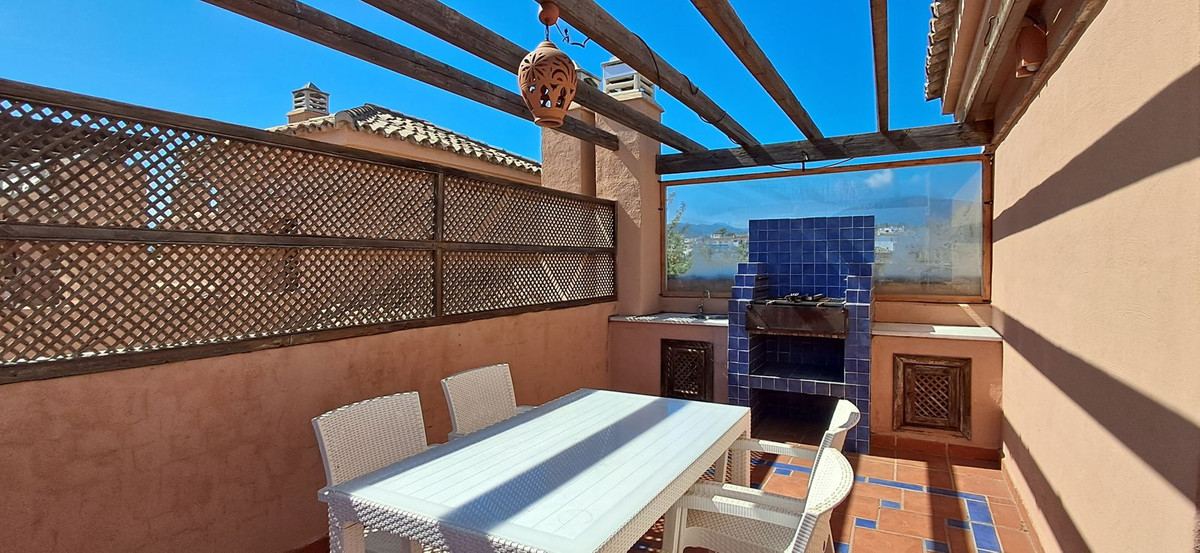 3 Bed Apartment for sale in New Golden Mile Costa Del Sol, Málaga, Spain