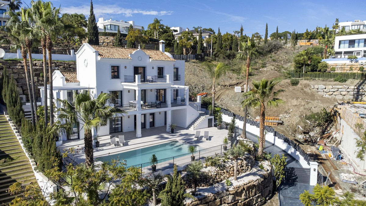Se vende Villa - Chalet de 5 dormitorios en Costa Del Sol, Málaga, España