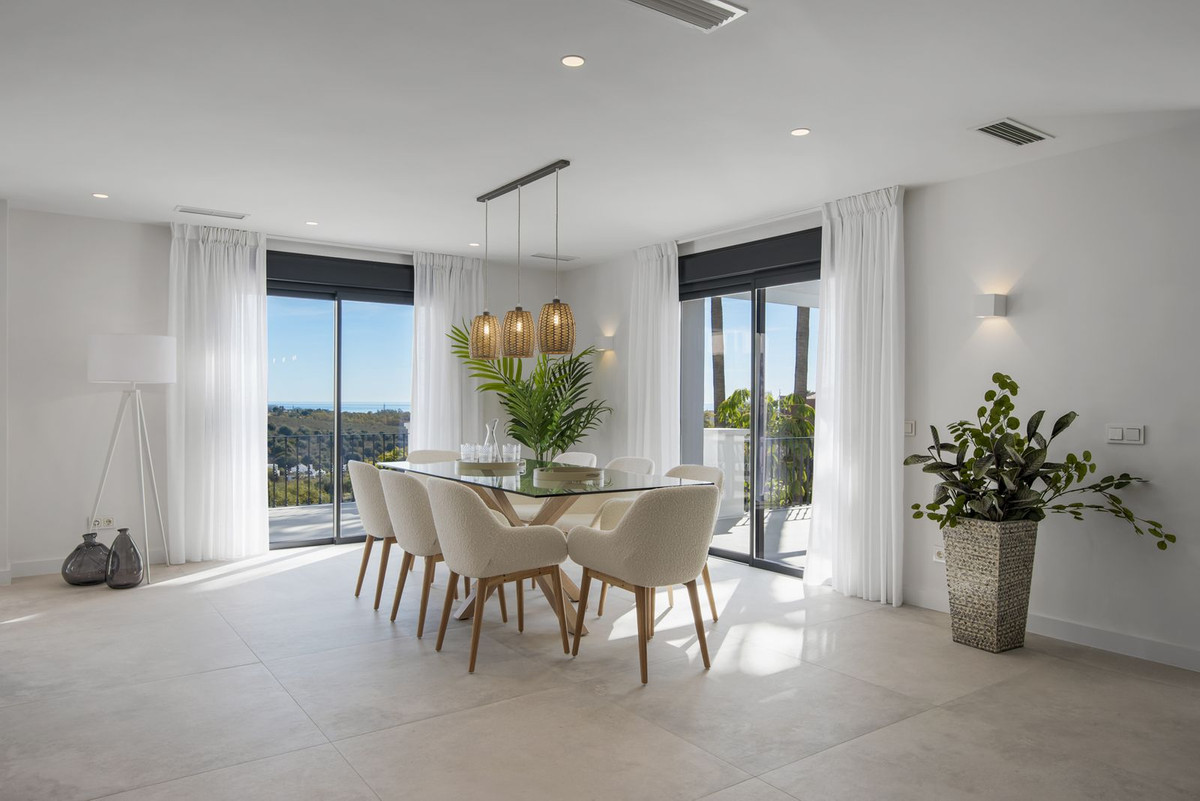 Se vende Villa - Chalet de 5 dormitorios en Costa Del Sol, Málaga, España