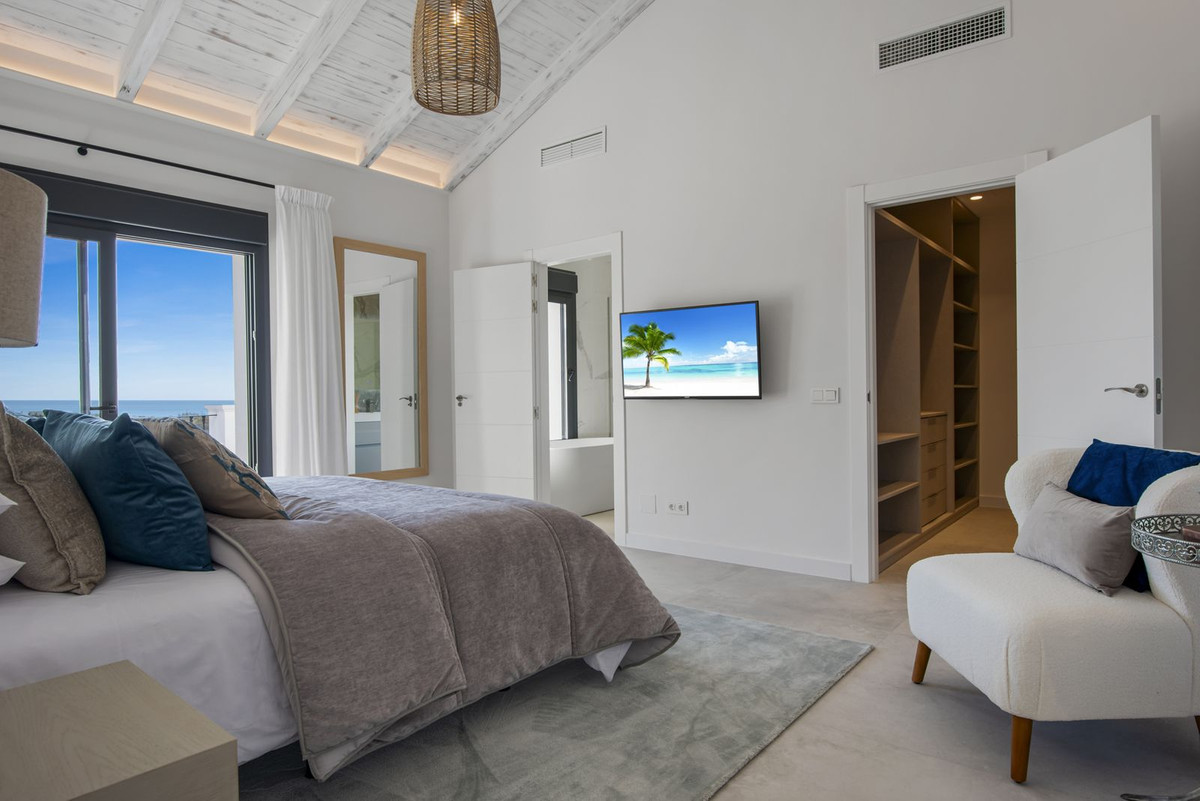 Se vende Villa - Chalet de 5 dormitorios en Costa Del Sol, Málaga, España