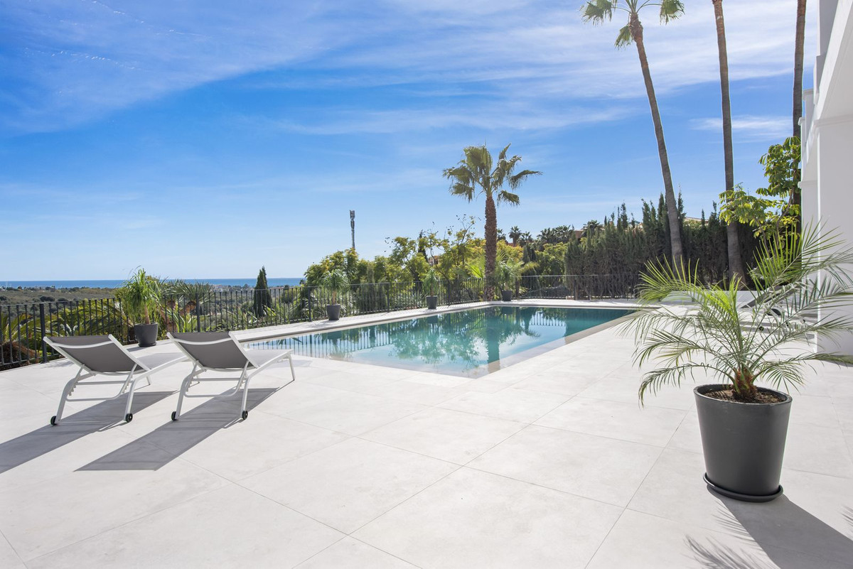Se vende Villa - Chalet de 5 dormitorios en Costa Del Sol, Málaga, España