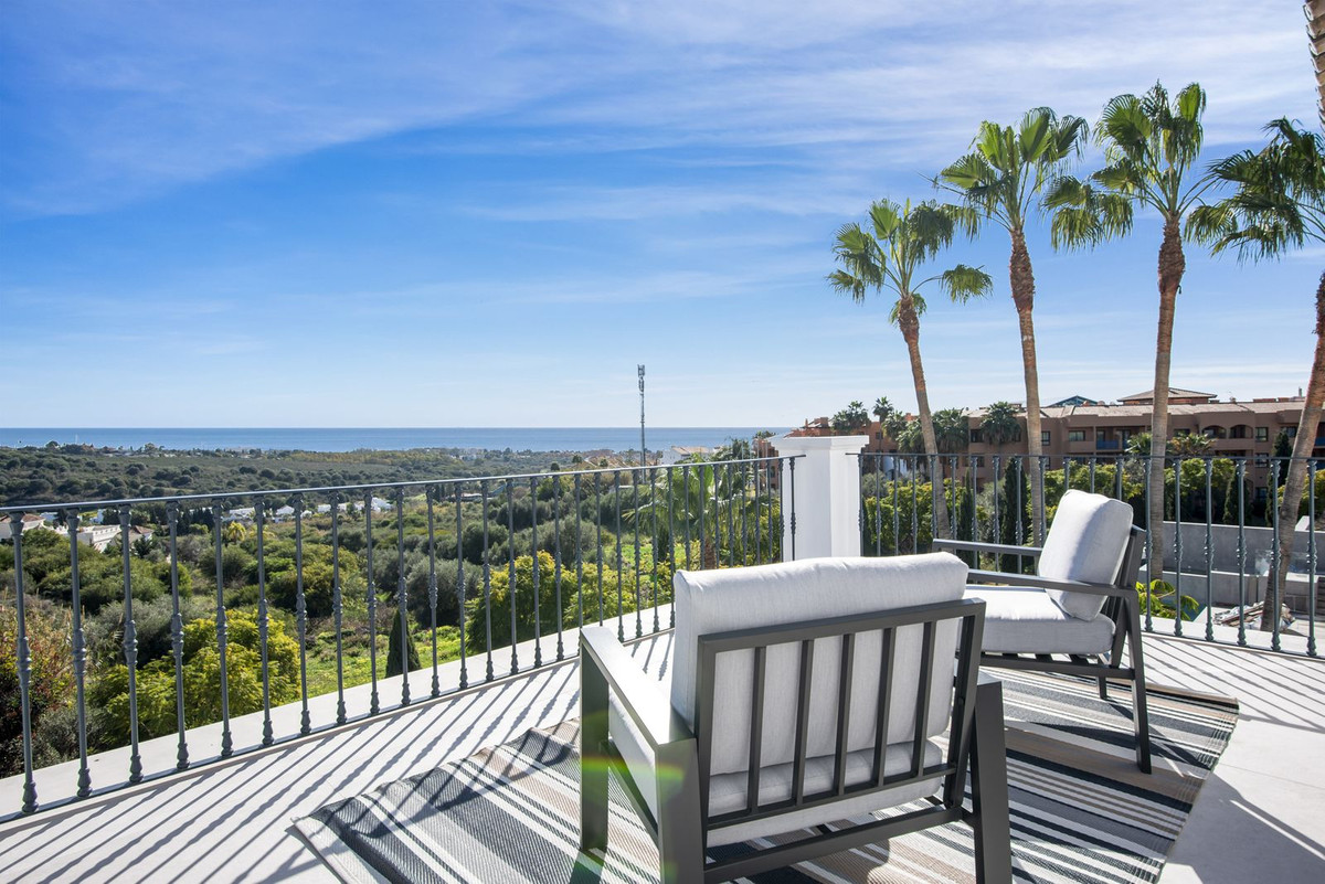Se vende Villa - Chalet de 5 dormitorios en Costa Del Sol, Málaga, España