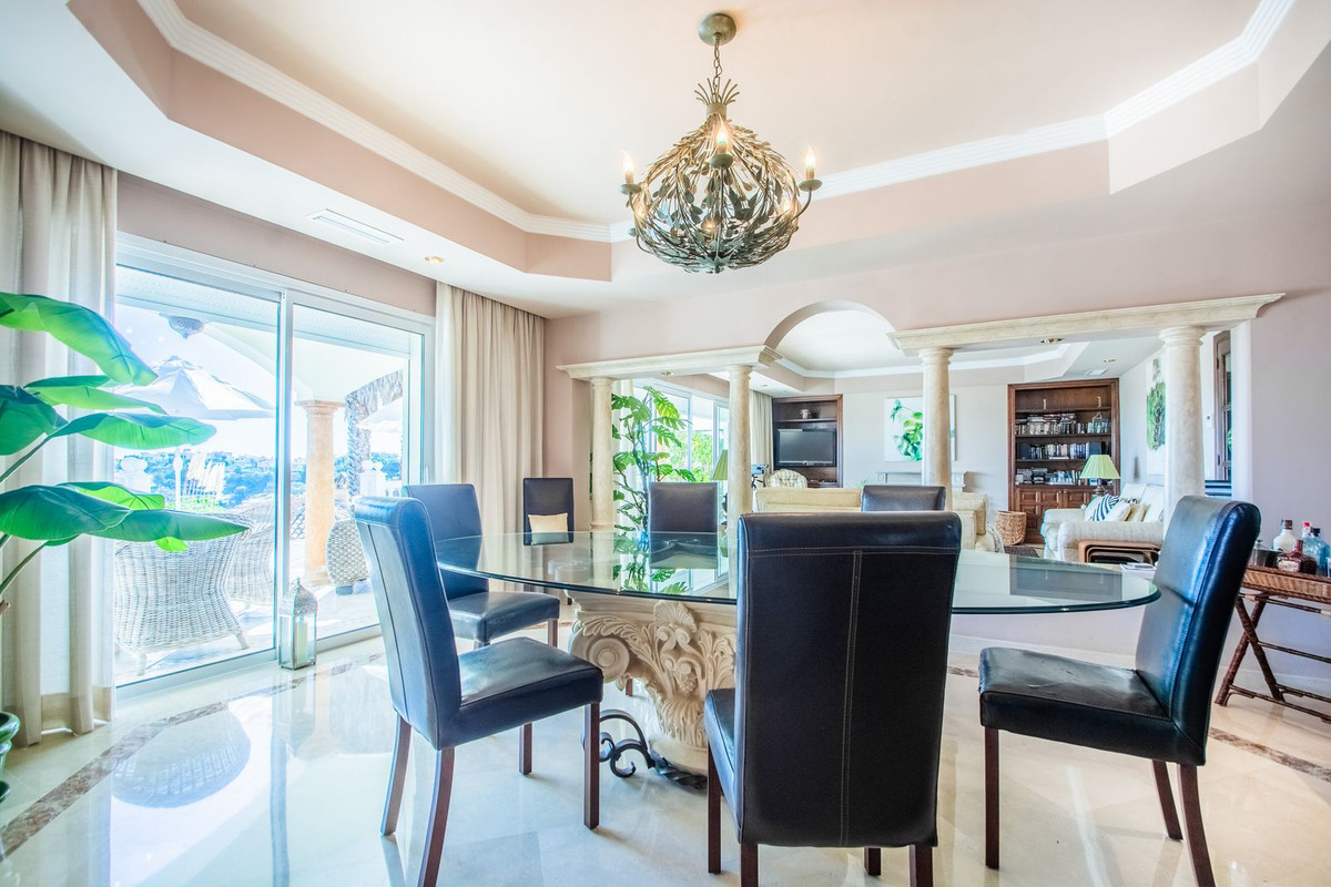 Se vende Villa - Chalet de 6 dormitorios en Costa Del Sol, Málaga, España
