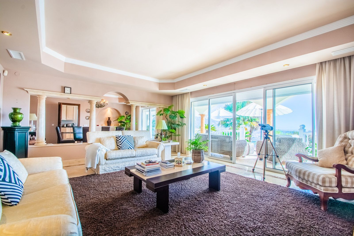Se vende Villa - Chalet de 6 dormitorios en Costa Del Sol, Málaga, España