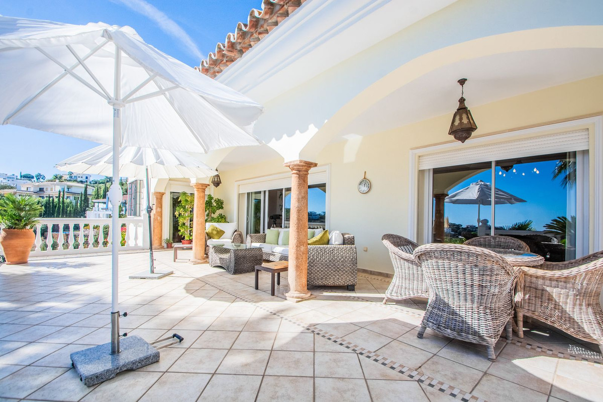 Se vende Villa - Chalet de 6 dormitorios en Costa Del Sol, Málaga, España