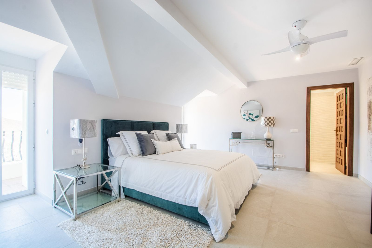 Se vende Villa - Chalet de 6 dormitorios en Costa Del Sol, Málaga, España