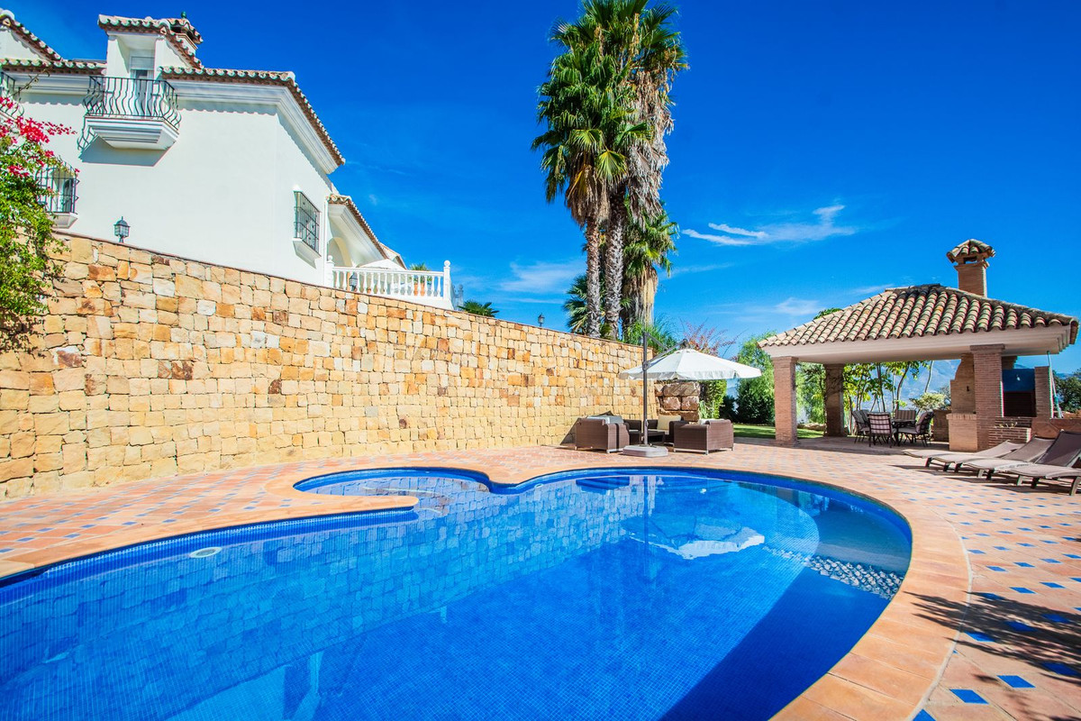 Se vende Villa - Chalet de 6 dormitorios en Costa Del Sol, Málaga, España