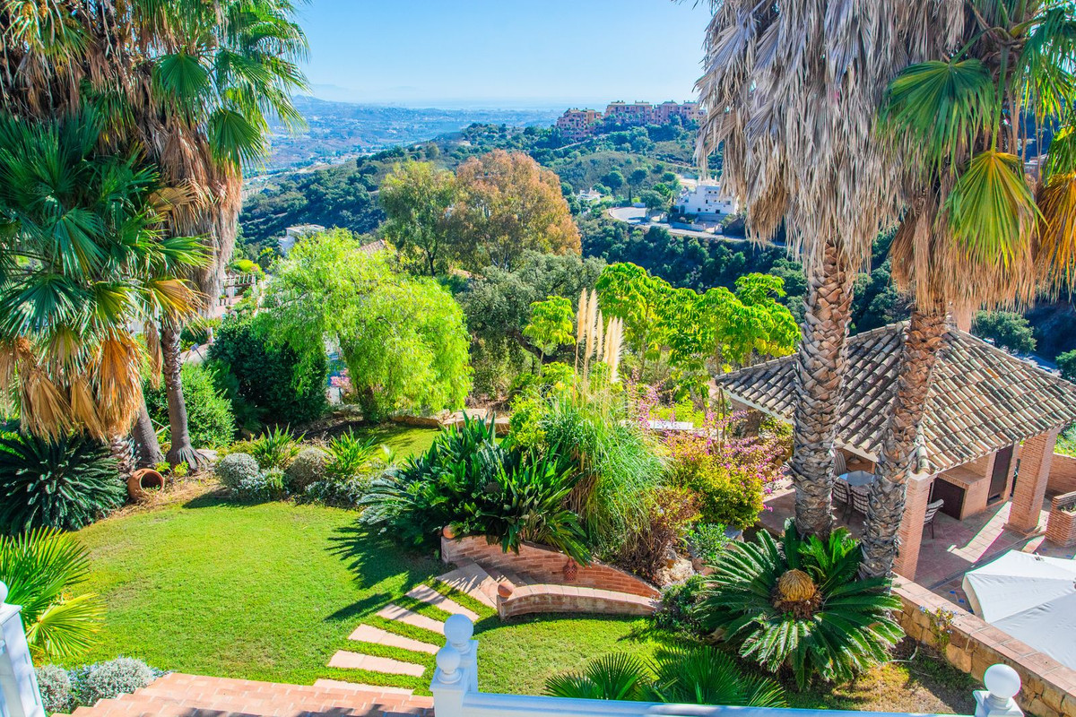 Se vende Villa - Chalet de 6 dormitorios en Costa Del Sol, Málaga, España