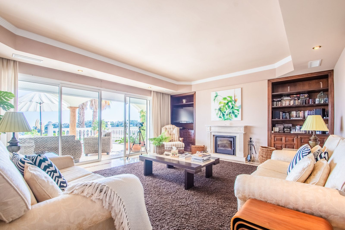 Se vende Villa - Chalet de 6 dormitorios en Costa Del Sol, Málaga, España
