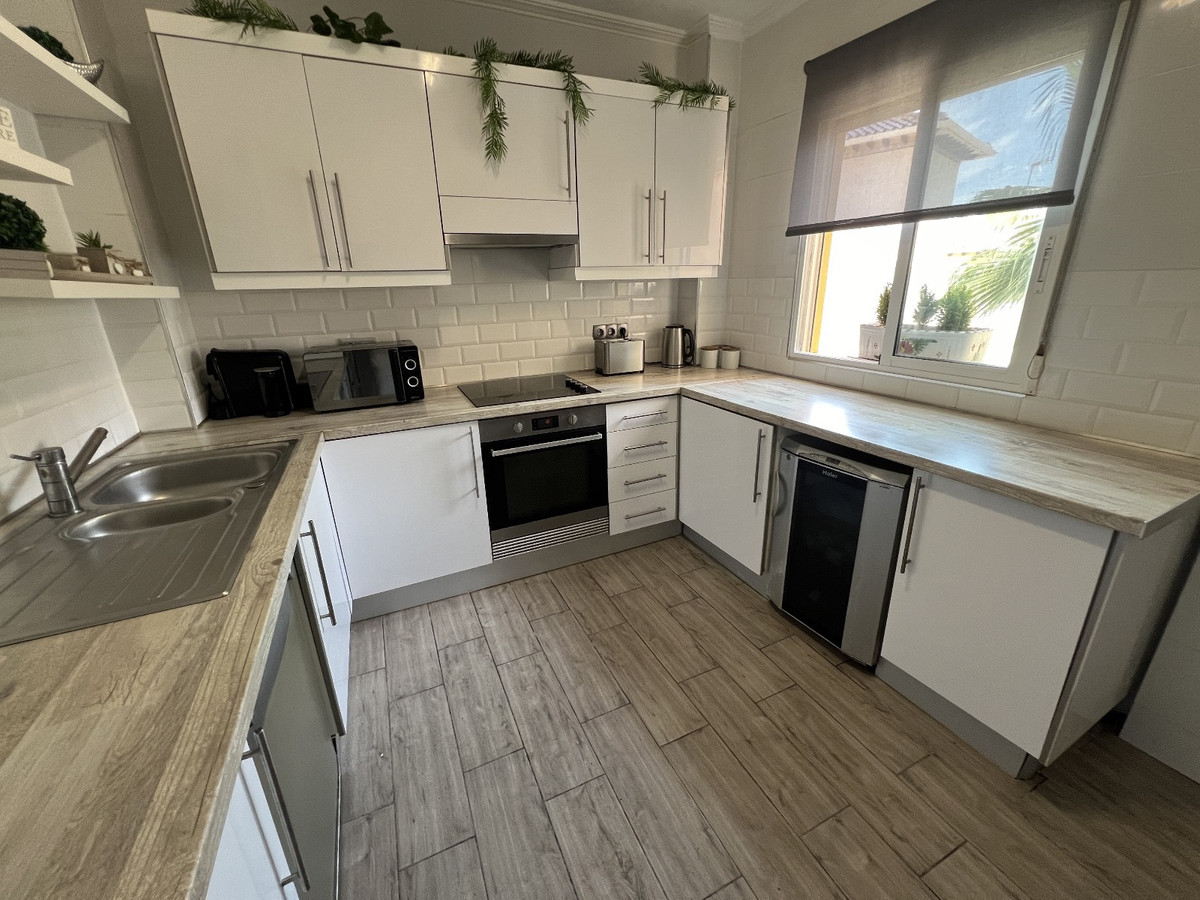 4 Bed Townhouse for sale in Orihuela Costa Blanca, Alicante, Spain