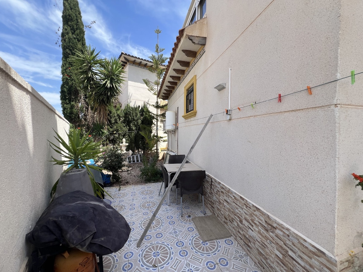4 Bed Townhouse for sale in Orihuela Costa Blanca, Alicante, Spain