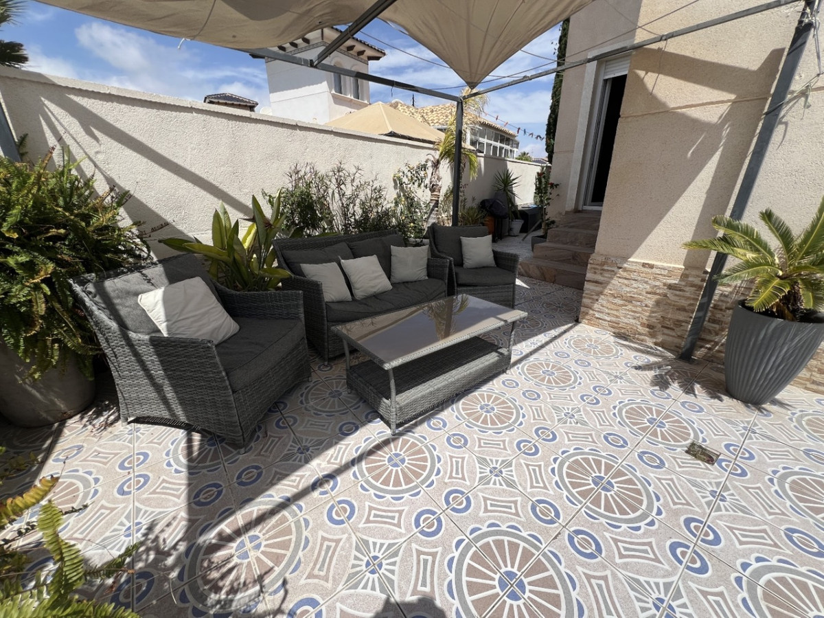 4 Bed Townhouse for sale in Orihuela Costa Blanca, Alicante, Spain