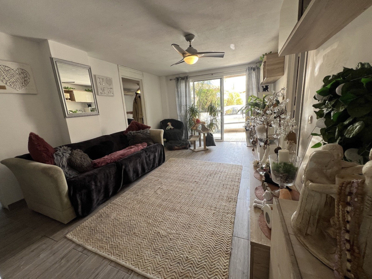 4 Bed Townhouse for sale in Orihuela Costa Blanca, Alicante, Spain