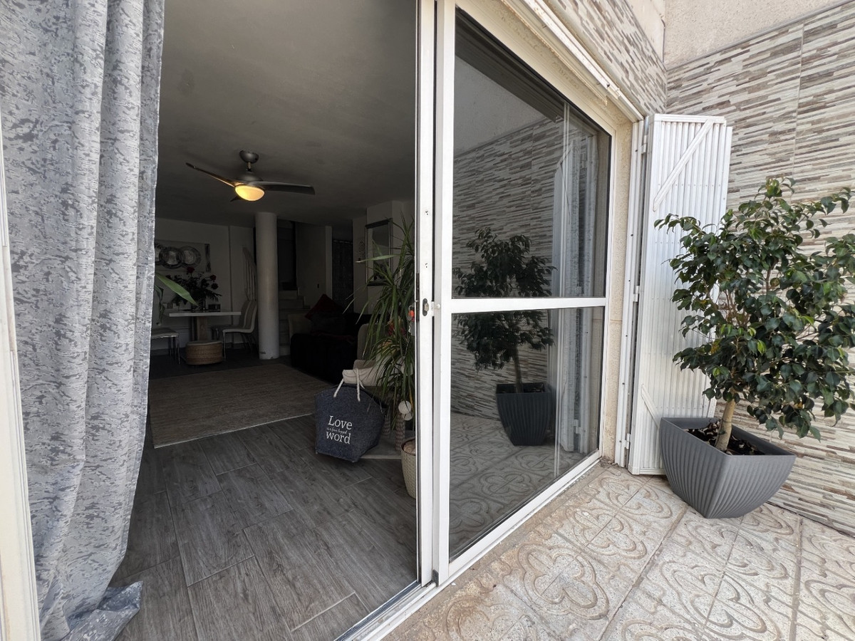 4 Bed Townhouse for sale in Orihuela Costa Blanca, Alicante, Spain