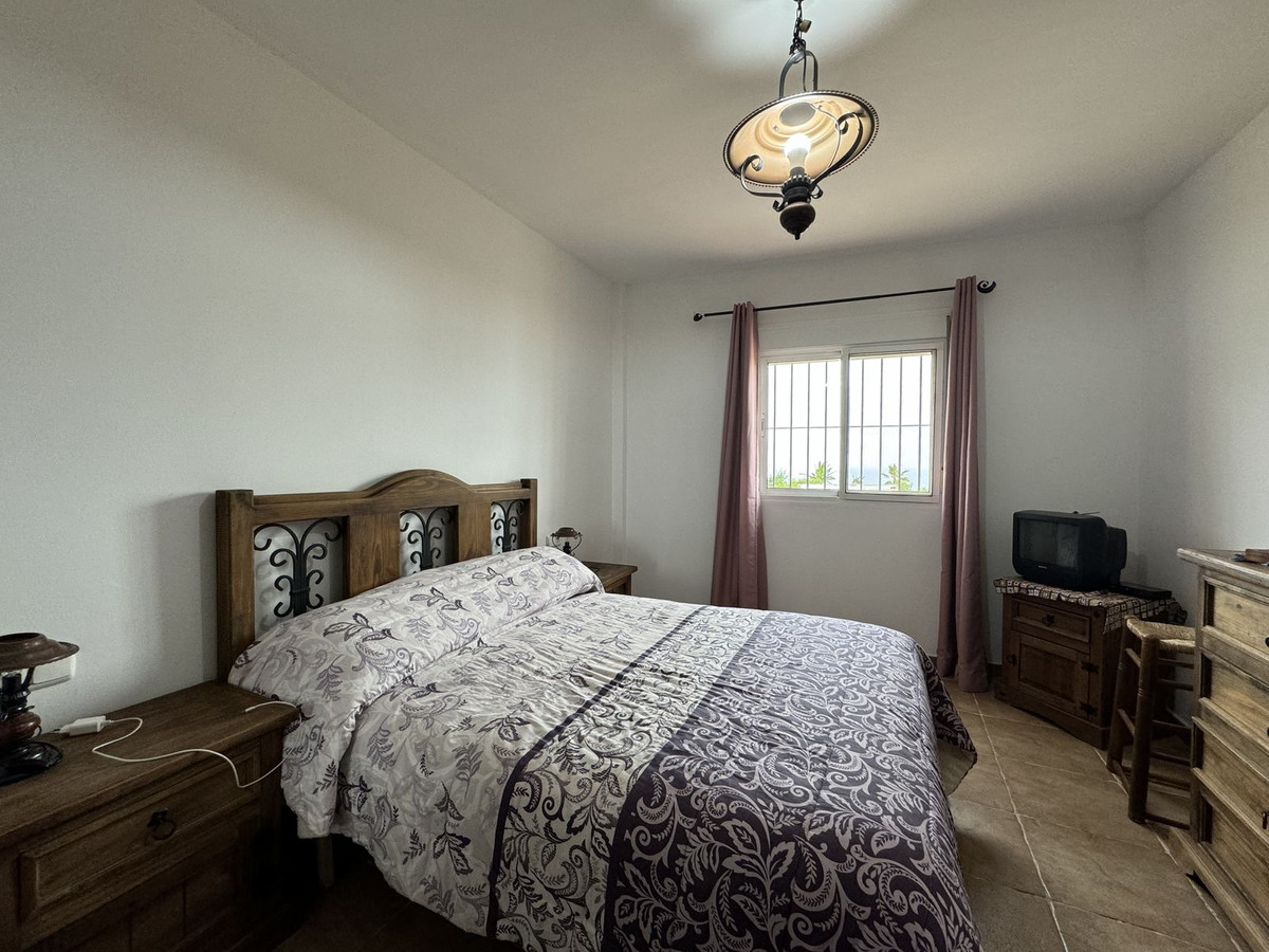 Se vende Villa - Chalet de 3 dormitorios en Costa Del Sol, Cadiz, España