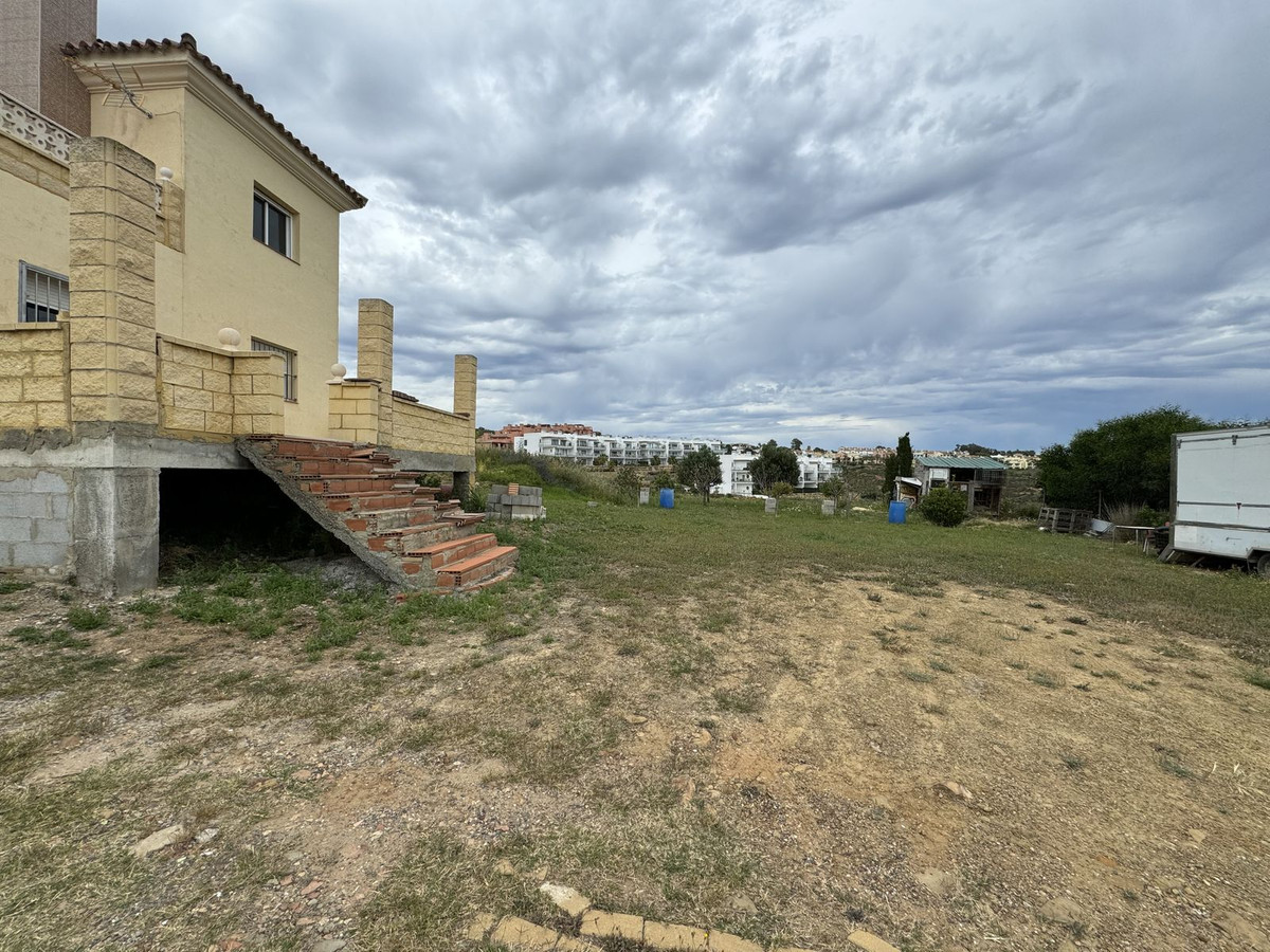 Se vende Villa - Chalet de 3 dormitorios en Costa Del Sol, Cadiz, España