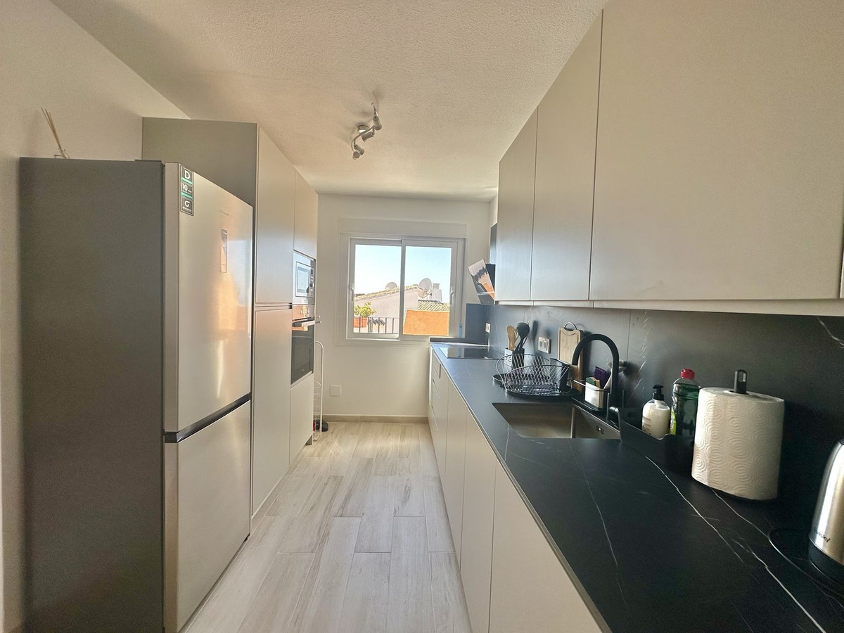 Se vende Apartamento Planta Media de 2 dormitorios en Costa Del Sol, Málaga, España